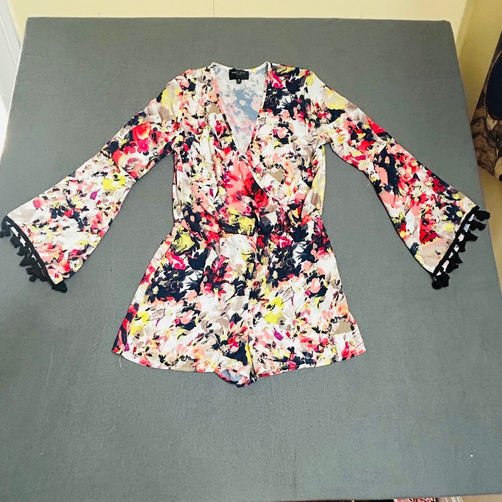 Romeo & Juliet Couture Romper Womens Size M Multicolor Excellent